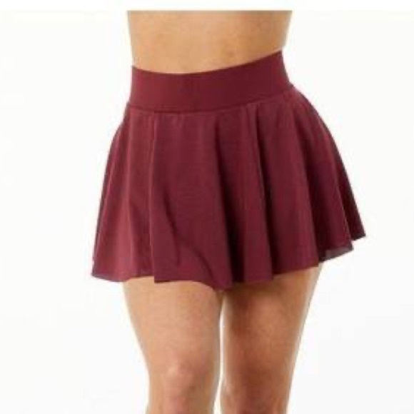 Alphalete Dresses & Skirts - Alphalete Women’s Varsity Skirt - Crimson, Size Small